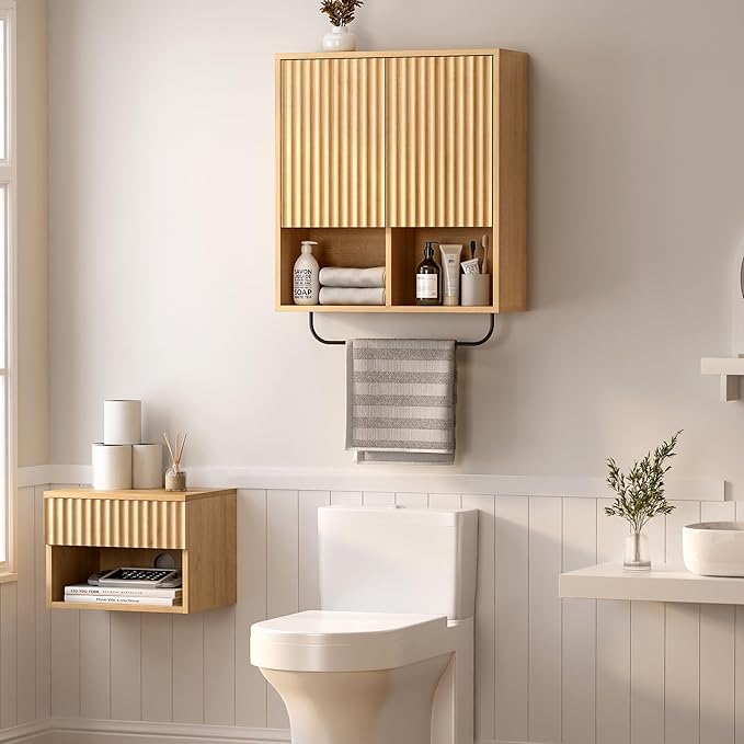 Fluted Wall Cabinet Set of 2, Wooden Bathroom Medicine Cabinet Storage with 2 Doors, Adjustable Shelf and Towels Bar, Modern Wall Mount Large Floating Cabinet for Kitchen Natural Oak