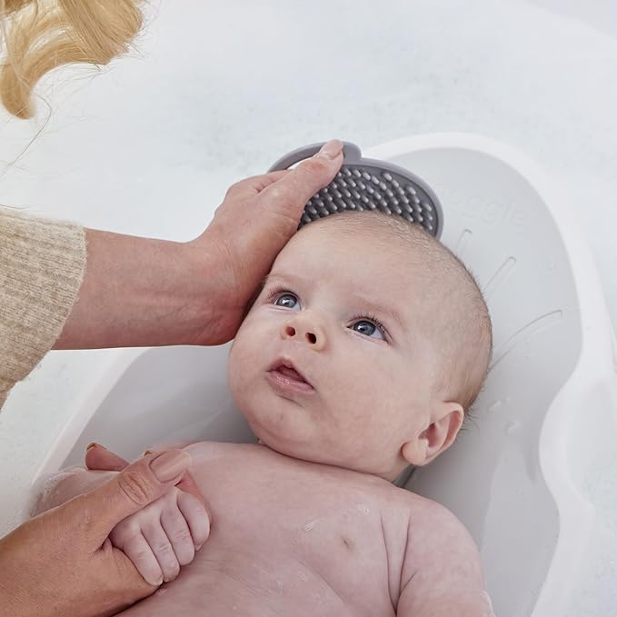 Shnuggle | Newborn Baby Bath Support | Ergonomic Soft-Touch Seat | Lightweight Non-Slip Base | Compact | Perfect for Babies up to 6 Months