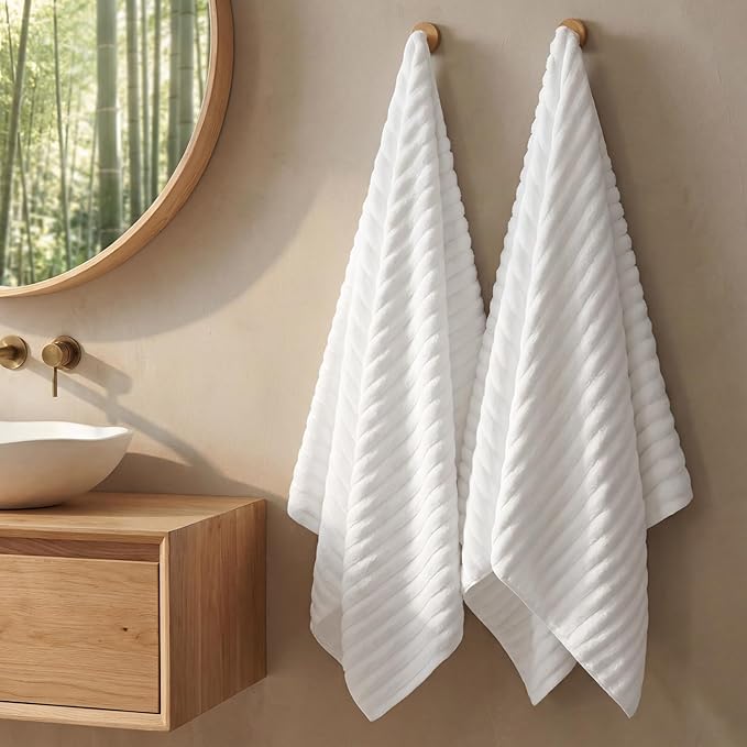 REDKISS 2 Pack Large Bath Towels 31×63 inches, 100% Cotton, Super Soft and Absorbent, Quick-Dry Towels, Perfect for Bathroom,Plush Shower Towels-White