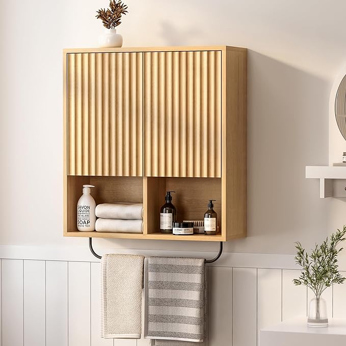 Fluted Wall Cabinet, Modern Wood Floating Bathroom Cabinet with Hanging Rod and Adjustable Shelf, Wall Mount Medicine Cabinet Natural Oak