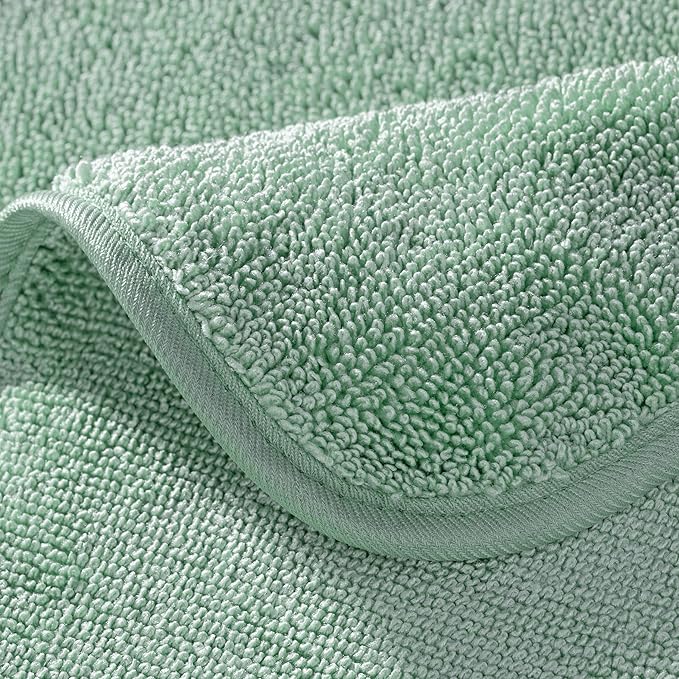 POLYTE Ring Spun Microfiber Oversize Quick Dry Lint Free Bath Towel, 60 x 30 in, Pack of 2 (Green)