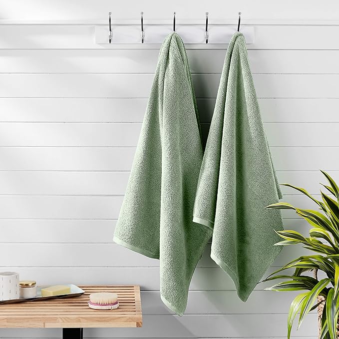 Amazon Basics 100% Cotton Quick-Dry Lightweight Moisture Absorbing Bath Towel, 2-Pack, Seafoam Green, 54" x 30"